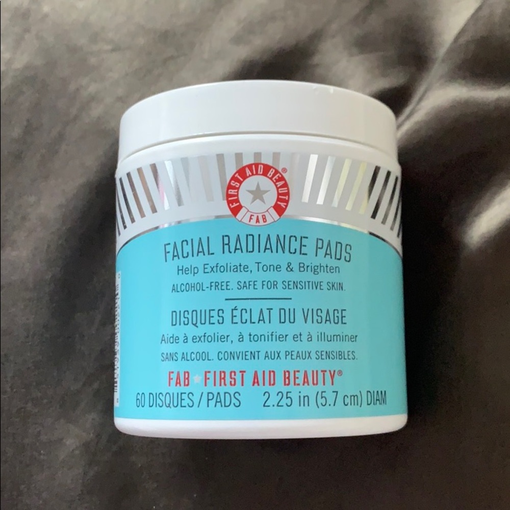 First Aid Beauty Facial Radiance Pads 60 ct